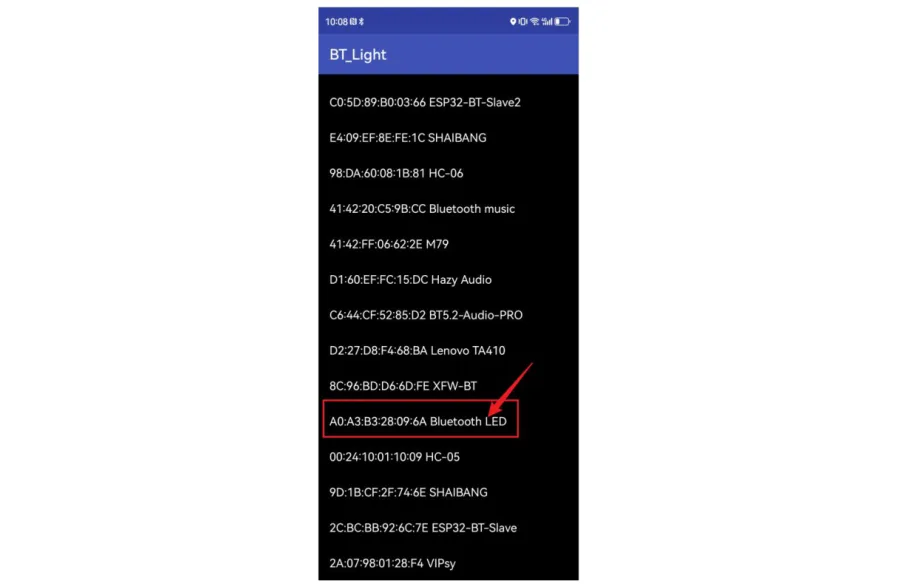 רשימת מכשירי הבלוטות׳ בטלפון, עם Bluetooth LED מסומן